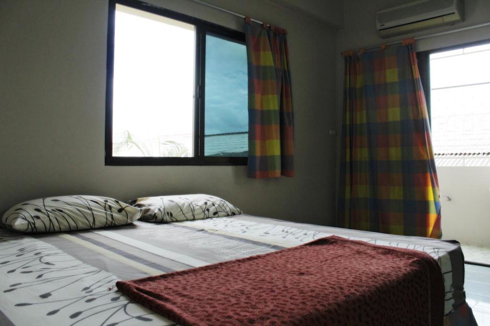 Saeng Chan Apartment Хат Яй Екстериор снимка